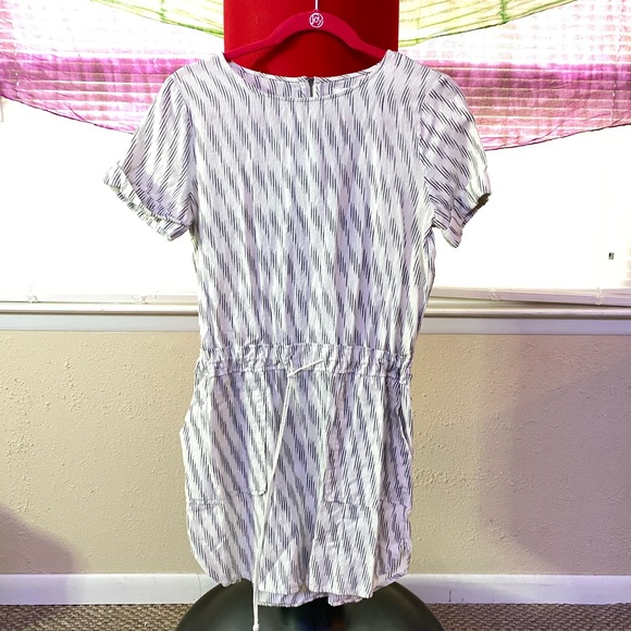 LOFT Dresses & Skirts - Linen dress